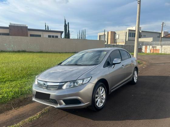 HONDA CIVIC 1.8 LXS 16V FLEX 4P AUTOMÁTICO